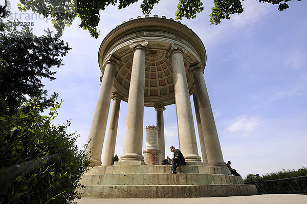 Monopteros im Englischen Garten in München  Oberbayern  Bayern  Deutschland  Europa