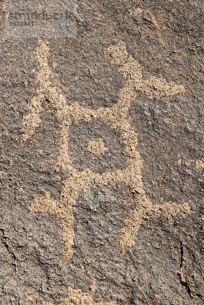 Indianische Ritzzeichnung  Petroglyphe  Symbolform  ca. 1000 Jahre alt  Painted Rock Petroglyph Site  Painted Rocks State Park  Gila Bend  Maricopa County  Arizona  USA
