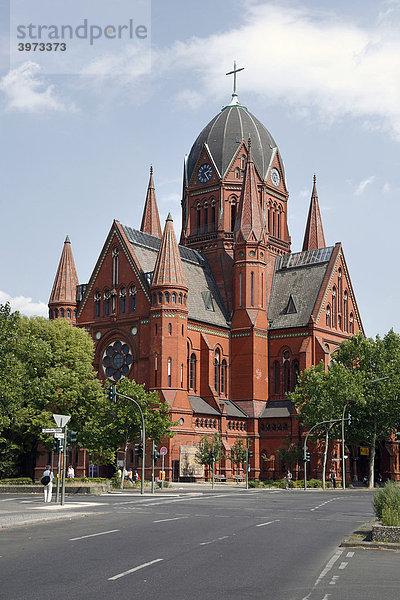 Heilig-Kreuz-Kirche in Berlin  Deutschland  Europa