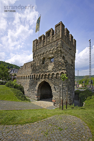 Stadtturm und Stadtmauer in Oberwesel  Rheinland-Pfalz  Deutschland  Europa