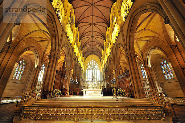 Innenaufnahme Chorraum  Mittelschiff und Seitenschiffe  St. Maryís Cathedral  Sydney  New South Wales  Australien