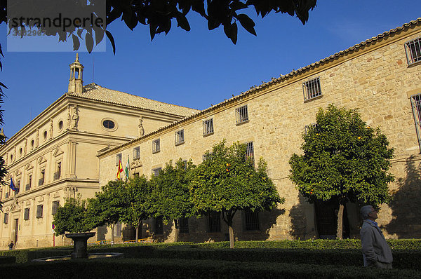 Palacio de las Cadenas  16. Jahrhundert  Architekt AndrÈs de Vandelvira  heute das Rathaus  _beda  Provinz JaÈn  Spanien  Europa