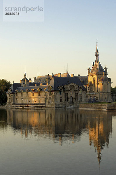Schloss Chantilly  Chateau de Chantilly  Chantilly  Region Picardie  Frankreich  Europa