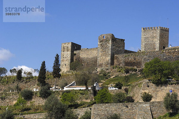 Burg  Monsaraz  befestigtes Dorf  Alentejo  Portugal  Europa