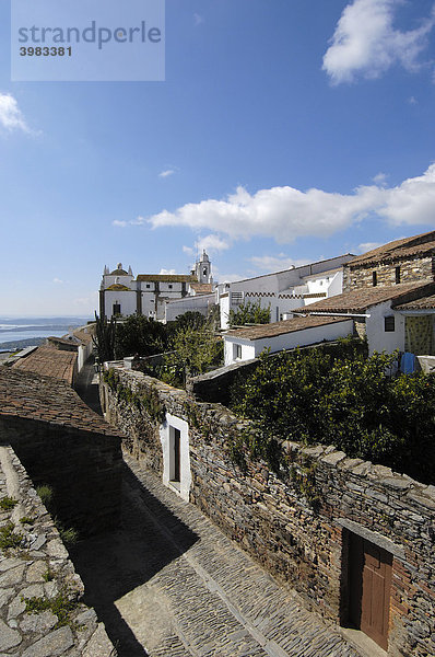 Monsaraz  befestigtes Dorf  Alentejo  Portugal  Europa