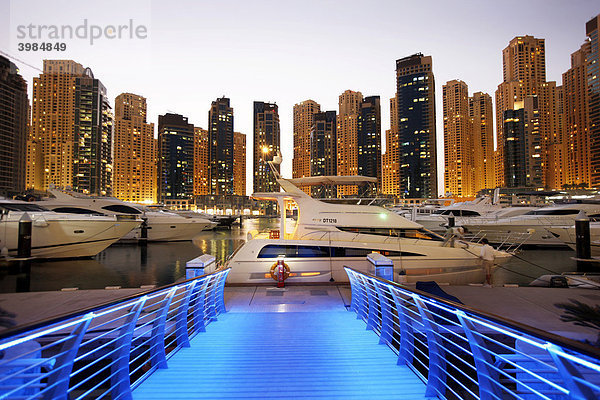 Dubai Marina  Yacht Club  Stadtviertel im Süden von Dubai  Vereinigte Arabische Emirate  Naher Osten