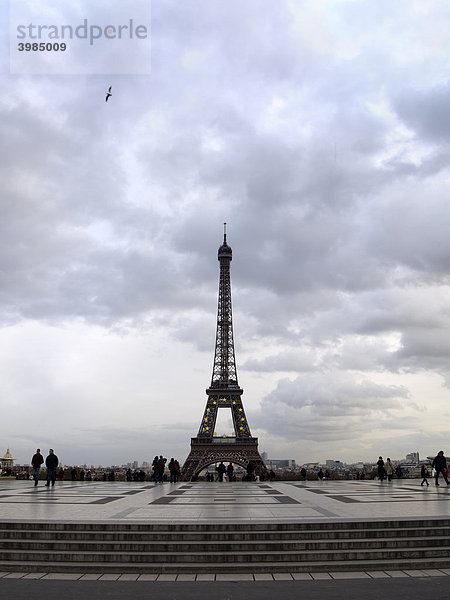 Eiffelturm am Place du TrocadÈro  Paris  Frankreich  Europa