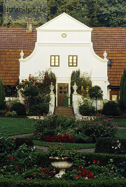Barkenhof von Heinrich Vogeler  Garten  Worpswede  Teufelsmoor  Niedersachsen  Deutschland  Europa