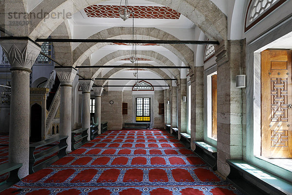Gebetsraum für Frauen in der Zal-Mahmud-Pasa-Moschee vom brühmten Baumeister Sinan  muslimisches Dorf Eyüp  Goldenes Horn  Istanbul  Türkei