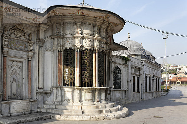 Hüsrev-Pasa-Bibliothek  osmanischer Barock-Stil  Eyüp am Goldenen Horn  istanbul  Türkei