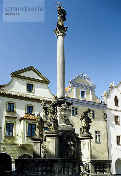 Marktplatz  barocke Mariensäule  historische Altstadt  Cesky Krumlov  Südböhmen  Tschechei  Europa