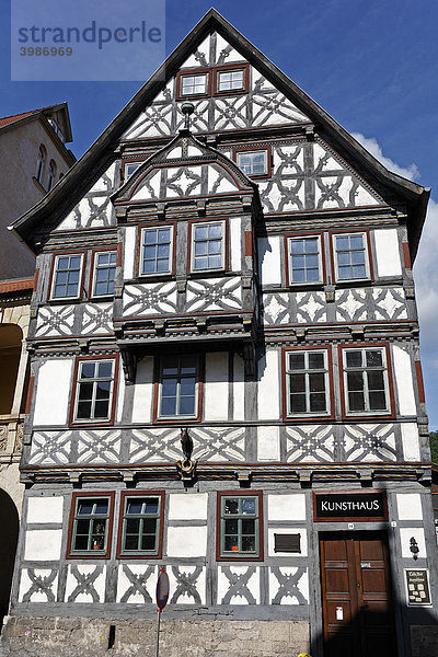 Alte Posthalterei  historisches Fachwerkhaus  heute Kunsthaus  Ernestinerstraße  Meiningen  Rhön  Thüringen  Deutschland  Europa