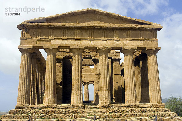 Antiker griechischer Tempel der Concordia  Valle dei Templi Tal der Tempel  Archäologische Stätten von Agrigent  Sizilien  Italien