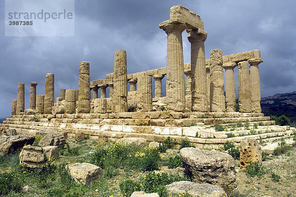 Antiker griechischer Tempel der Juno  Valle dei Templi Tal der Tempel  Archäologische Stätten von Agrigent  Sizilien  Italien
