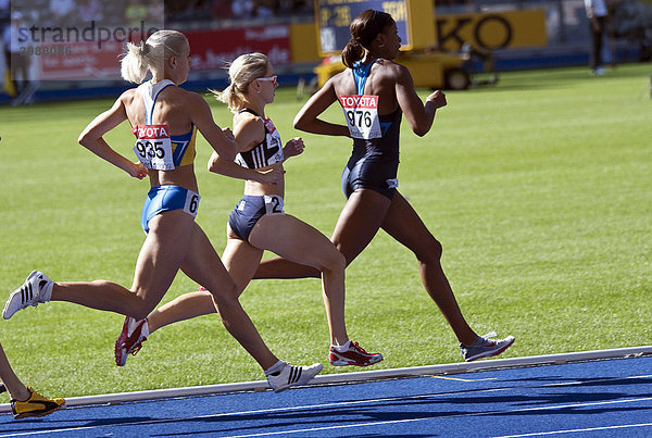 Frauen beim 800 Meter-Vorlauf während der Leichtathletik WM 2009 in Berlin  Deutschland  Europa