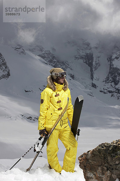 Skifahrerin  St. Moritz  Graubünden  Schweiz  Europa