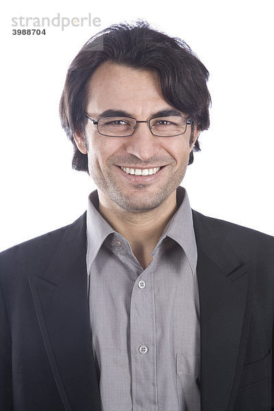 Porträt eines jungen Mannes mit Brille