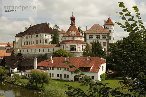 Blick zum Schloss  Jindrichuv Hradec  Rondell  Neuhaus  Südböhmen  Tschechien  Europa