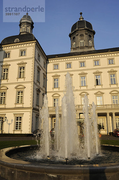 Grandhotel Schloss Bensberg im Abendlicht  Bergisch Gladbach  Nordrhein-Westfalen  Deutschland  Europa