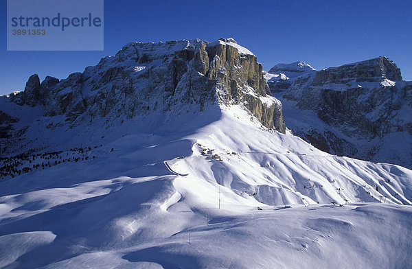 Sellagruppe  Sellajoch  Dolomiten  Südtirol  Italien  Luftbild