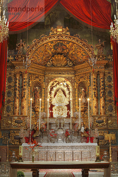 Altar mit Madonna in Wallfahrtskirche Las Nieves bei Santa Cruz de la Palma  La Palma  Kanarische Inseln  Kanaren  Spanien