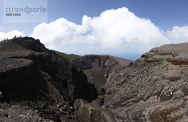 Vulkankrater Hoyo Negro  Ruta de los Volcanes  Vulkanroute  La Palma  Kanaren  Kanarische Inseln  Spanien  Europa
