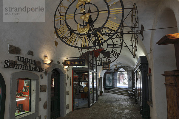 Uhrmacher in Passage in Pfarrgasse  Steyr  Oberösterreich  Österreich  Europa