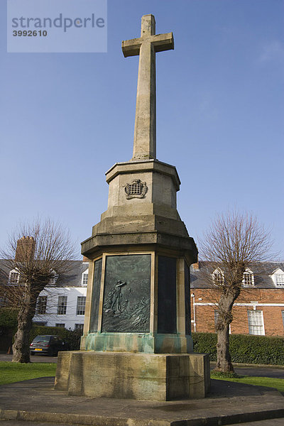 Royal Gloucestershire Hussars Yeomanry First World War Memorial  Denkmal für die berittenen Freiwilligentruppen aus Gloucester im Ersten Weltkrieg  England  Großbritannien