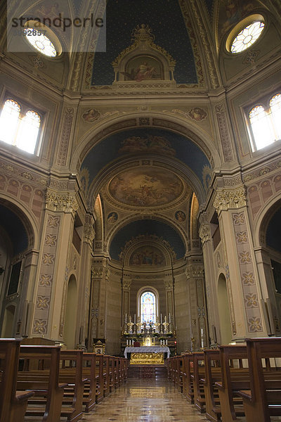 Innenansicht der Kirche San Lorenzo in Tremezzo  Comer See  Lombardei  Italien  Europa