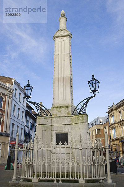 John Soane  Simeon Monument  Marktplatz  Reading  Berkshire  Vereinigtes Königreich  Europa