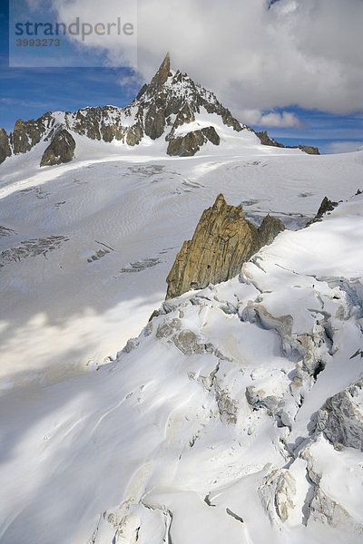 Dent du Geant  Dente del Gigante  Zahn des Riesen  Mont-Blanc-Massiv  Alpen  Europa