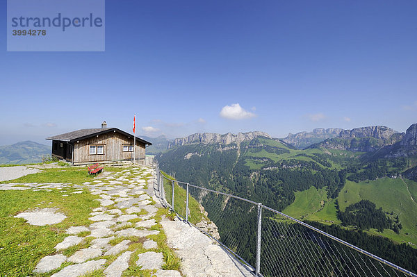 Berghütte auf der Ebenalp  Kanton Appenzell Innerrhoden  Schweiz  Europa