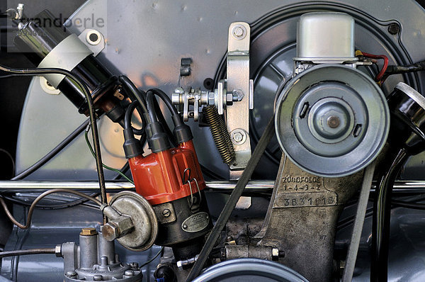 Detailansicht von einem VW Käfer Boxermotor  Deutschland