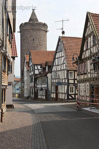 Blick auf den Leonhardtsturm  Altstadt  Alsfeld  Hessen  Deutschland  Europa