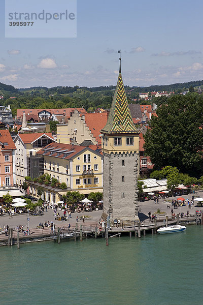 Der Mangturm im Hafen von Lindau  Lindau am Bodensee  Bayern  Deutschland  Europa