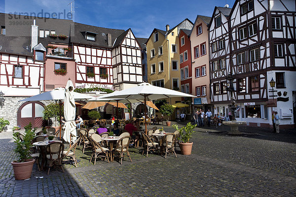 Historischer Platz an der Hebegasse  Bernkastel-Kues  Mosel  Rheinland-Pfalz  Deutschland  Europa
