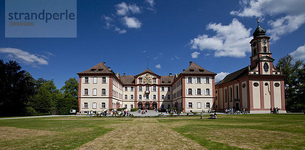 Das historische Barockschloss  Deutschordensschloss Mainau  Insel Mainau  Bodensee  Landkreis Konstanz  Baden-Württemberg  Deutschland  Europa
