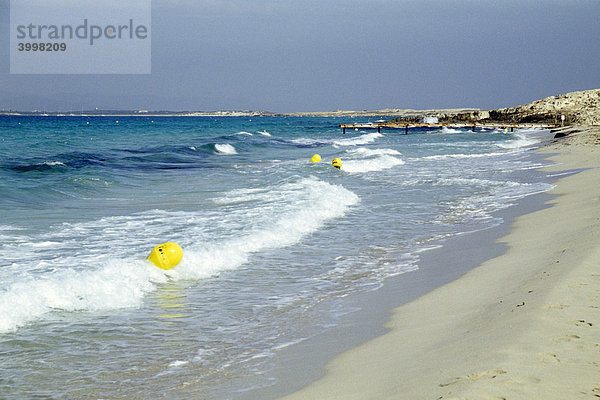 Strand  Platja de ses Illetes  Playa Trucadors  Illa de Formentera  Balearen Insel  Spanien  Europa
