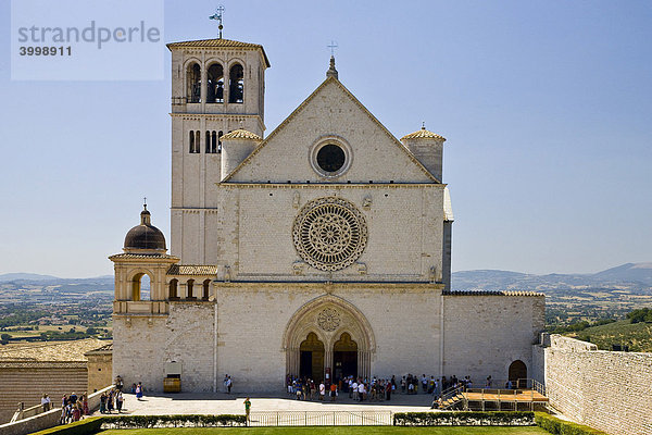 Basilica di San Francesco und das Kloster in Assisi  Umbrien  Italien  Europa