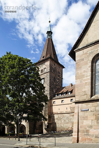 Laufer Schlagturm  erbaut 1250  Innerer Laufer Platz  Altstadt  Stadt Nürnberg  Mittelfranken  Franken  Bayern  Deutschland  Europa