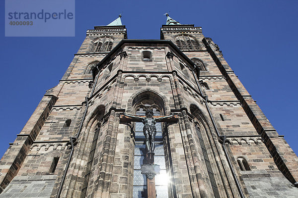 Gekreuzigter Jesus Christus  Sebalduskirche  St. Sebald  Kirche  evangelisch  Pfeilerbasilika  Altstadt  Nürnberg  Mittelfranken  Franken  Deutschland  Europa