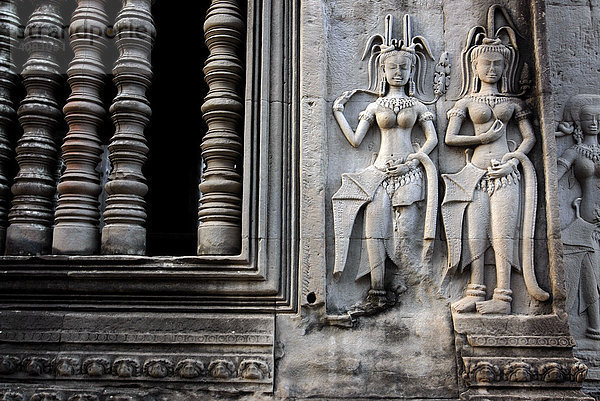 Apsaratänzerinnen als Wandrelief in Angkor Vat  Angkor  Seam Reap  Kambodscha  Südostasien