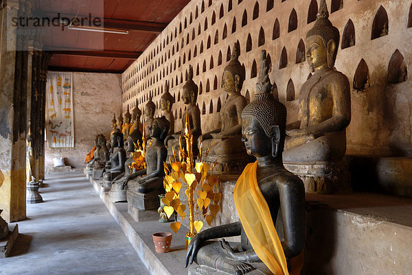 Buddhafiguren im Vat Sisaket  ältestes Kloster in der Hauptstadt Vientiane  Laos  Südostasien