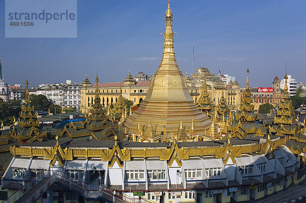 Panorama  Sule Pagode  Chedi  buddhistischer Tempel  Rangun  Yangon  Burma  Birma  Myanmar  Asien