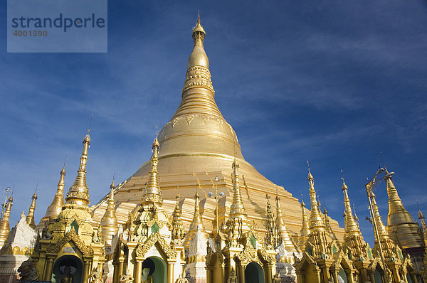 Goldener Stupa  Shwedagon Pagode  Tempel  Rangun  Yangon  Burma  Birma  Myanmar  Asien