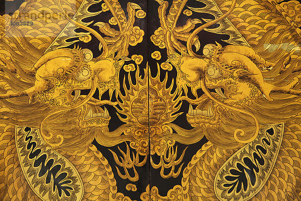 Drachen auf dem Tor zum Thian Hock Keng Tempel in Chinatown in Singapur  Asien
