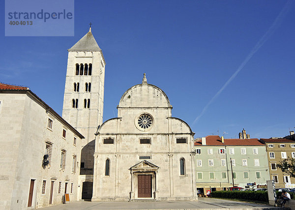 St.-Marien-Kirche  Marije Crkva svete  mit romanischem Campanile Glockenturm  und Benediktiner-Kloster in Zadar  Dalmatien  Kroatien  Europa