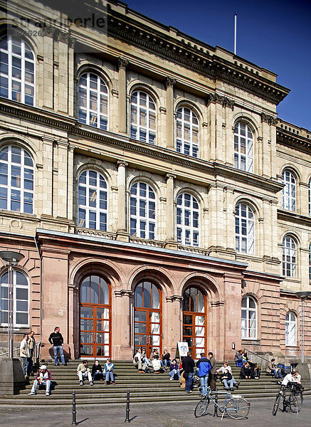 Hauptgebäude der Rheinisch-Westfälischen Technischen Hochschule  RWTH  Aachen  Nordrhein-Westfalen  Deutschland  Europa