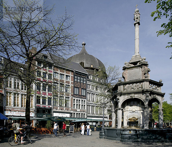 Place de MarchÈ  Marktplatz  Lüttich  LiËge  Wallonien  Belgien  Europa