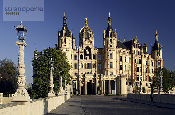 Schweriner Schloss  Sitz des Mecklenburg-Vorpommerschen Landtags  Schwerin  Mecklenburg-Vorpommern  Deutschland  Europa